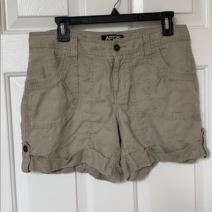 Apt 9 shorts like new!